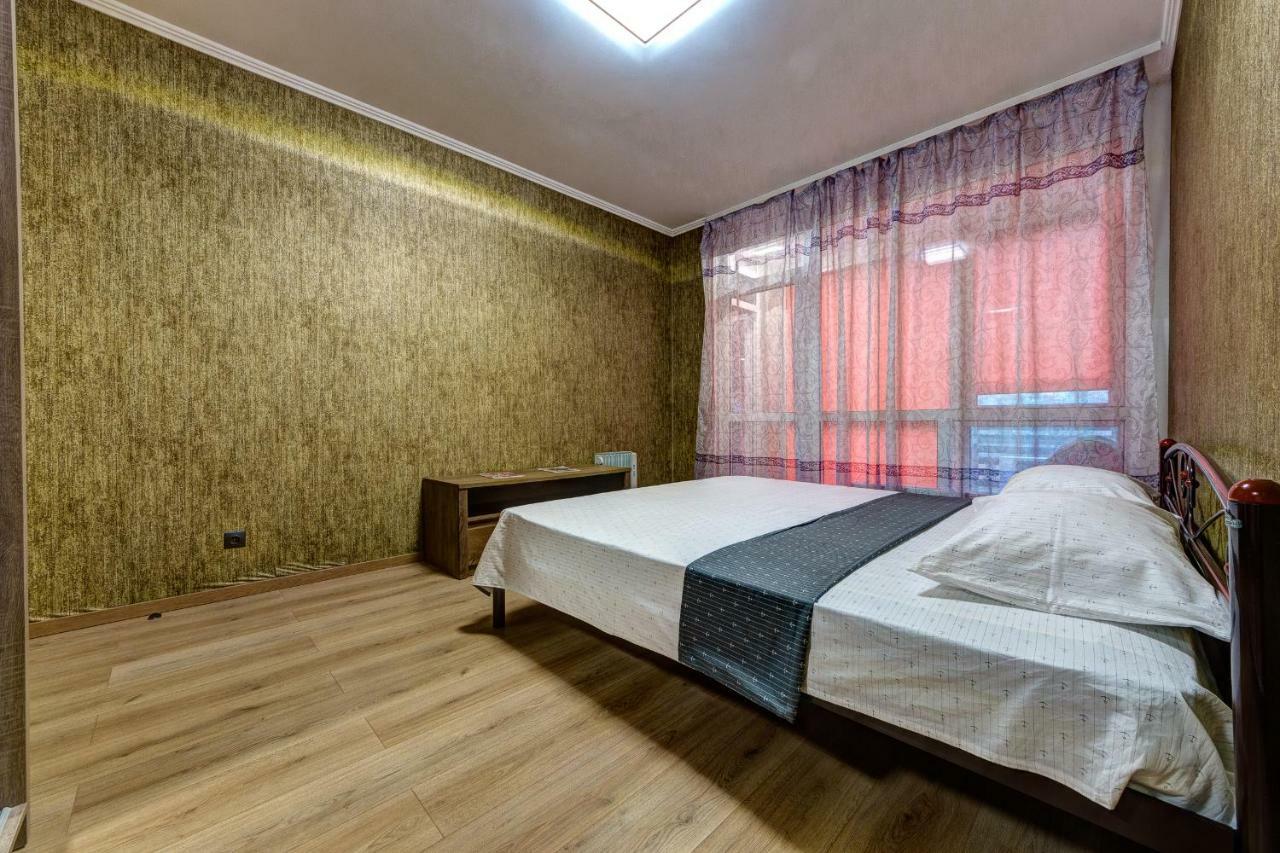 Apartments Near Shevchenko Boulevard Kijev Kültér fotó